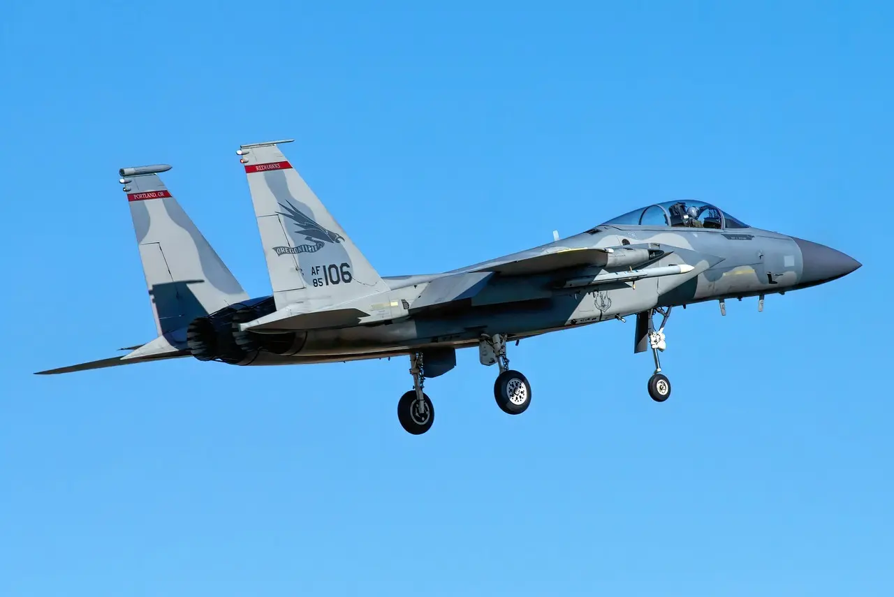 6 Qi2‑opladere, der leverer 15 W til iPhone 15